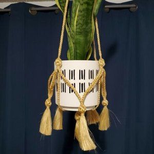Vtg Macrame Plant Hanger 27" Gold Tan Nylon Braided Cord Rope w/ Knots, Tassels